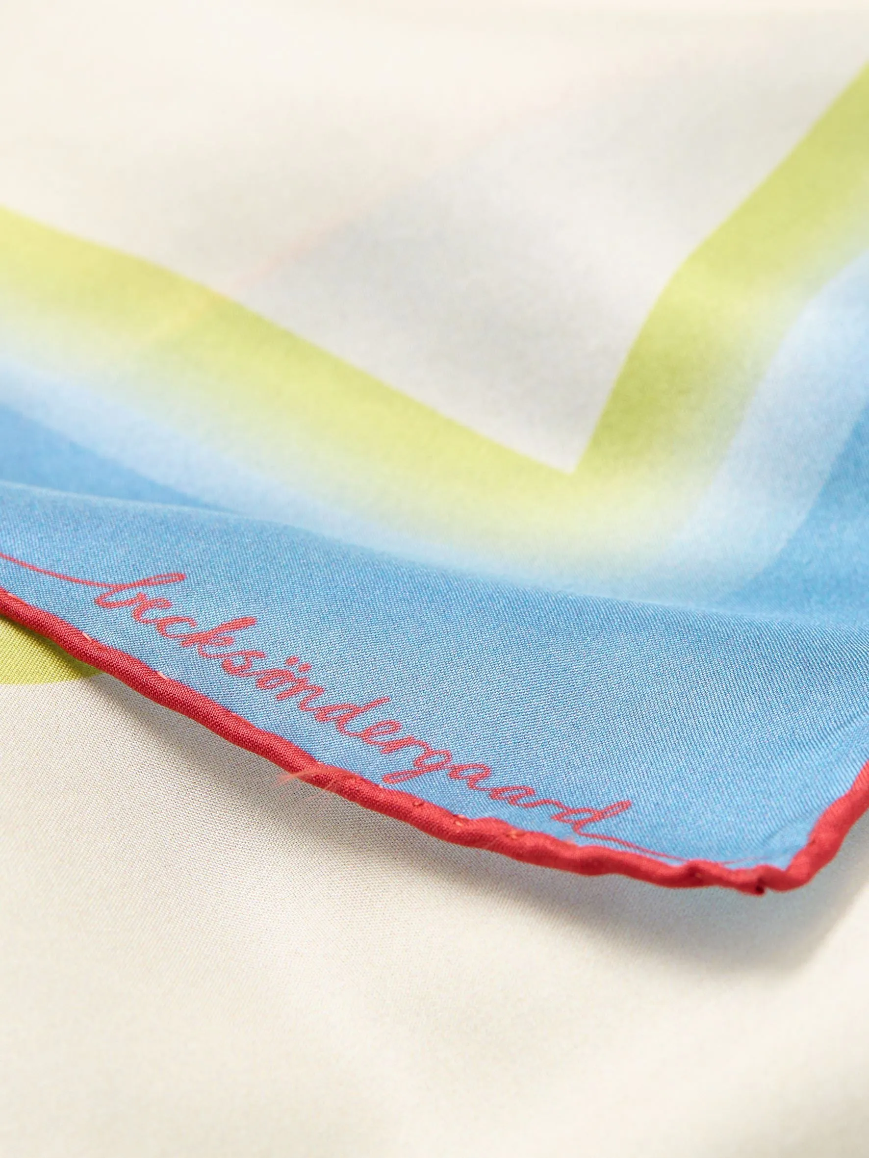 Blanco Sia Scarf