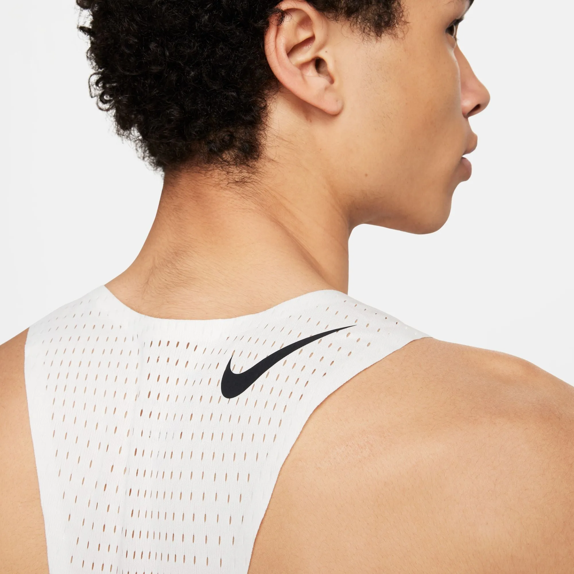 Men's AeroSwift Dri-FIT ADV Running Singlet (121 - Summit White/Black)
