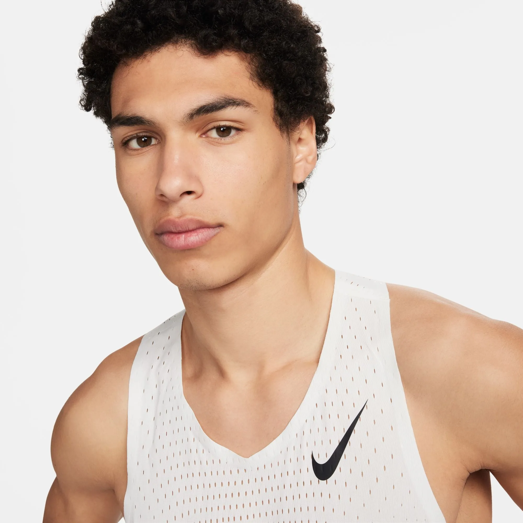 Men's AeroSwift Dri-FIT ADV Running Singlet (121 - Summit White/Black)