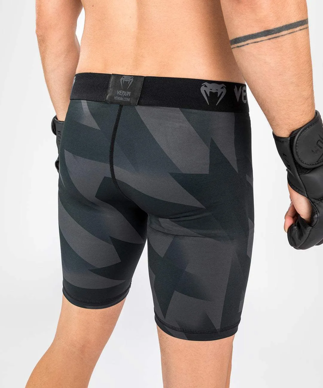VENUM RAZOR VALE TUDO SHORTS